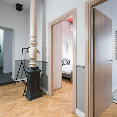 Lägenhet Superb 2br Flat - Amzei Square