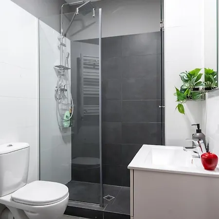 Superb 2br Flat - Amzei Square Lägenhet *
