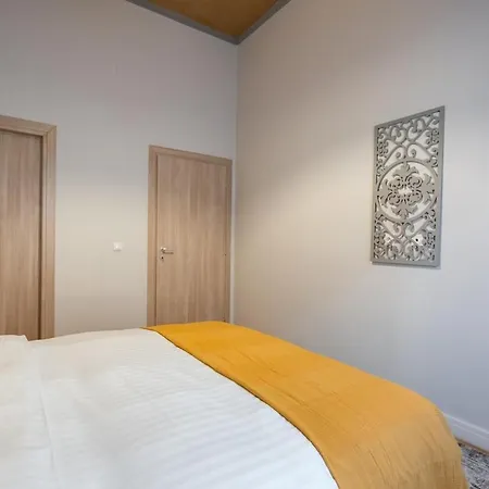 Superb 2br Flat - Amzei Square
