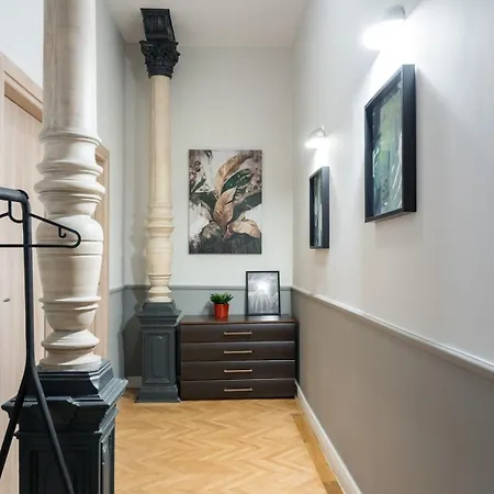 Superb 2br Flat - Amzei Square *